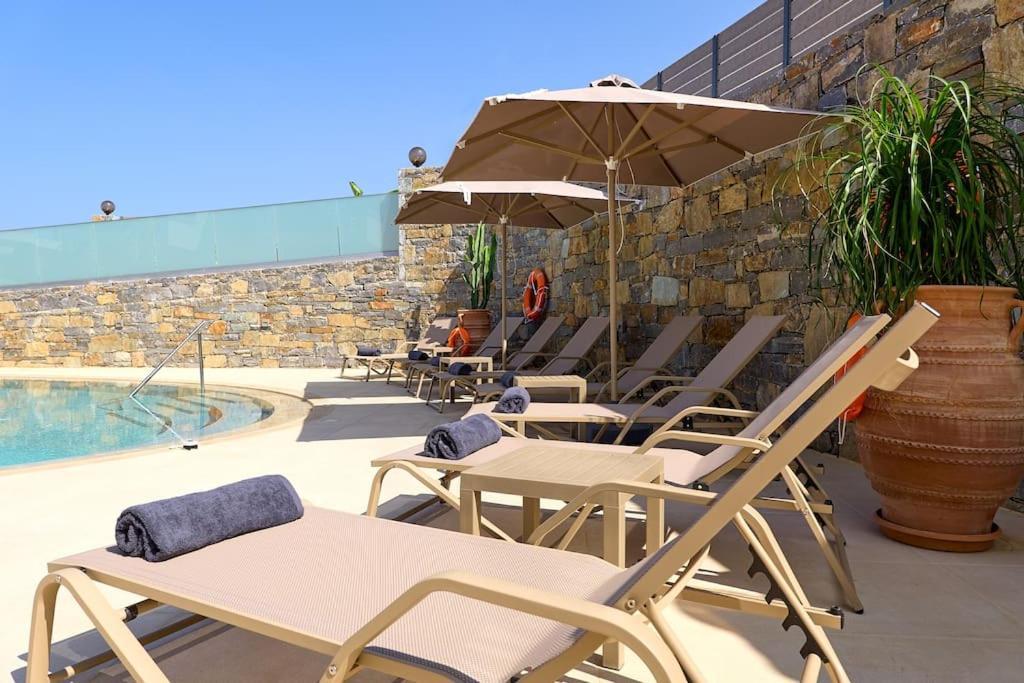 Modern Family Apartment Ewa With Pool, Dining Area On Crete Coast Stavromenos Exterior foto