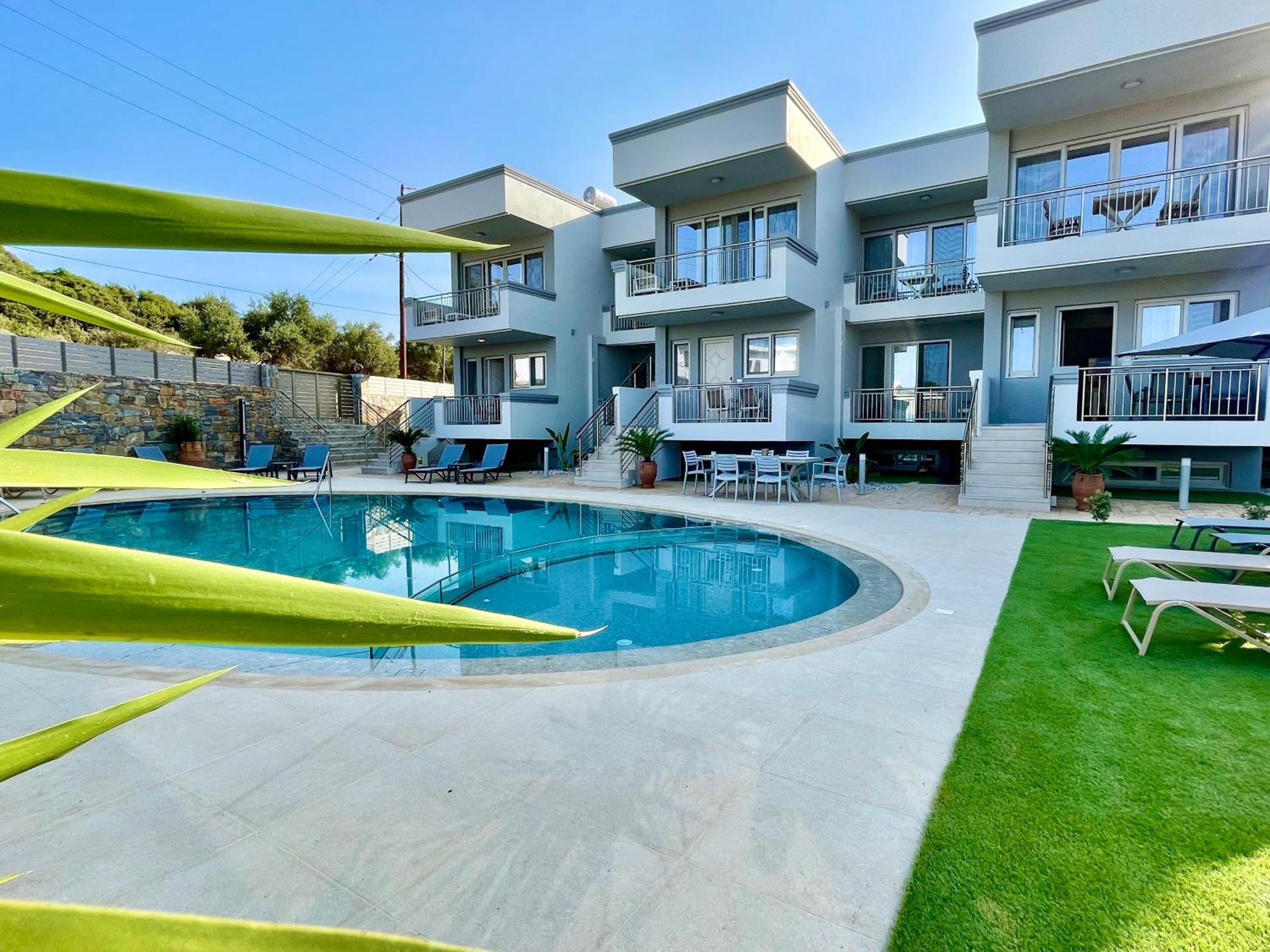 Modern Family Apartment Ewa With Pool, Dining Area On Crete Coast Stavromenos Exterior foto